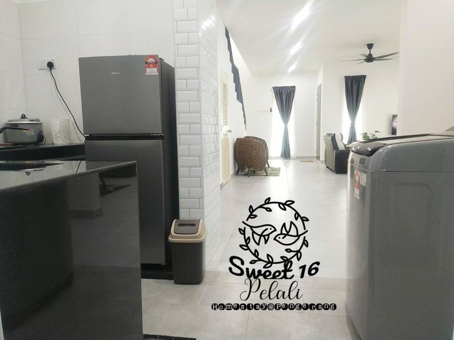 Sweet 16 Pelali Homestay Pengerang Exterior foto